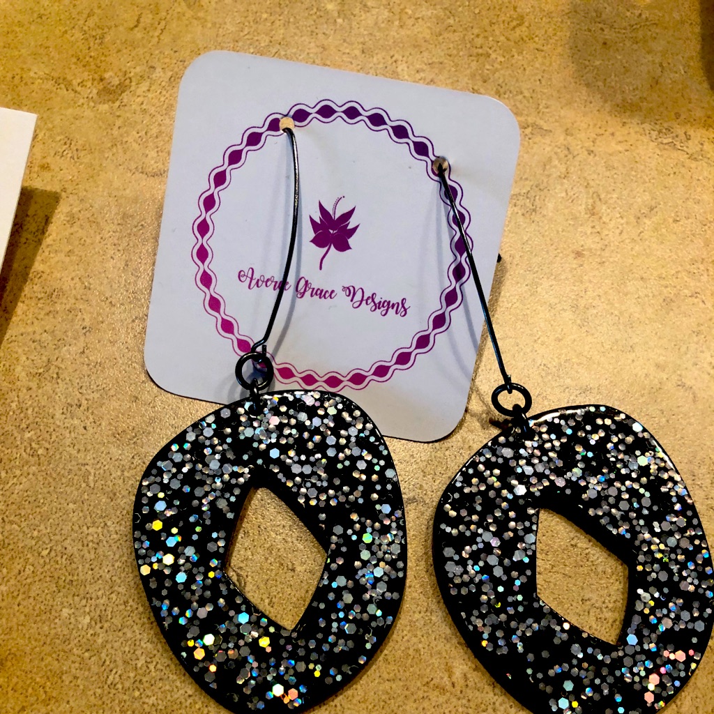 - Averee Grace Designs Boutique Earrings Black And Silver Sparkle
